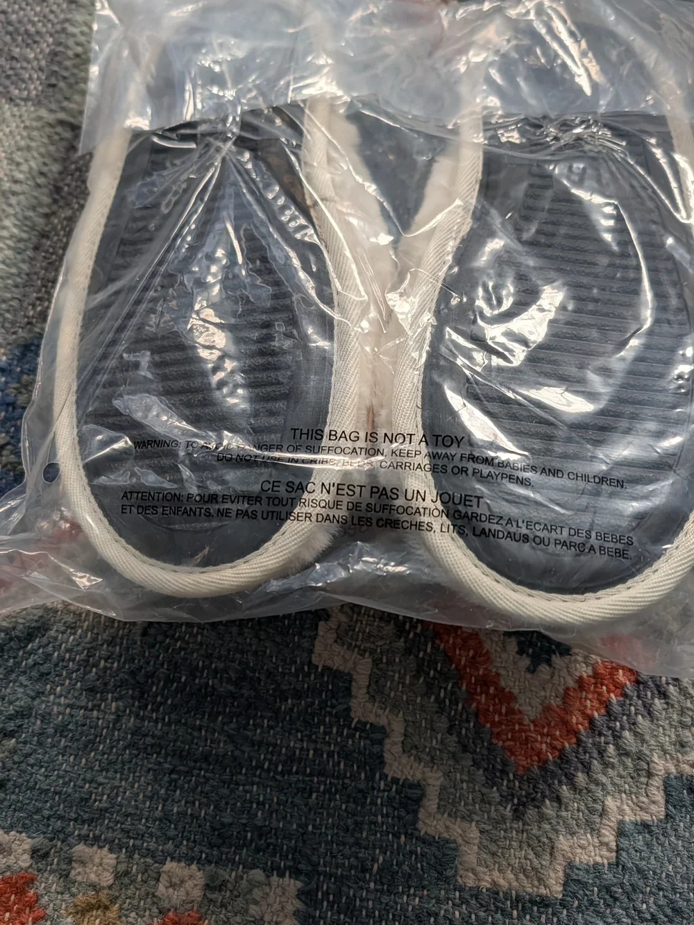 Victoria's Secret White Faux Fur Slide Slippers - Picture 4 of 4